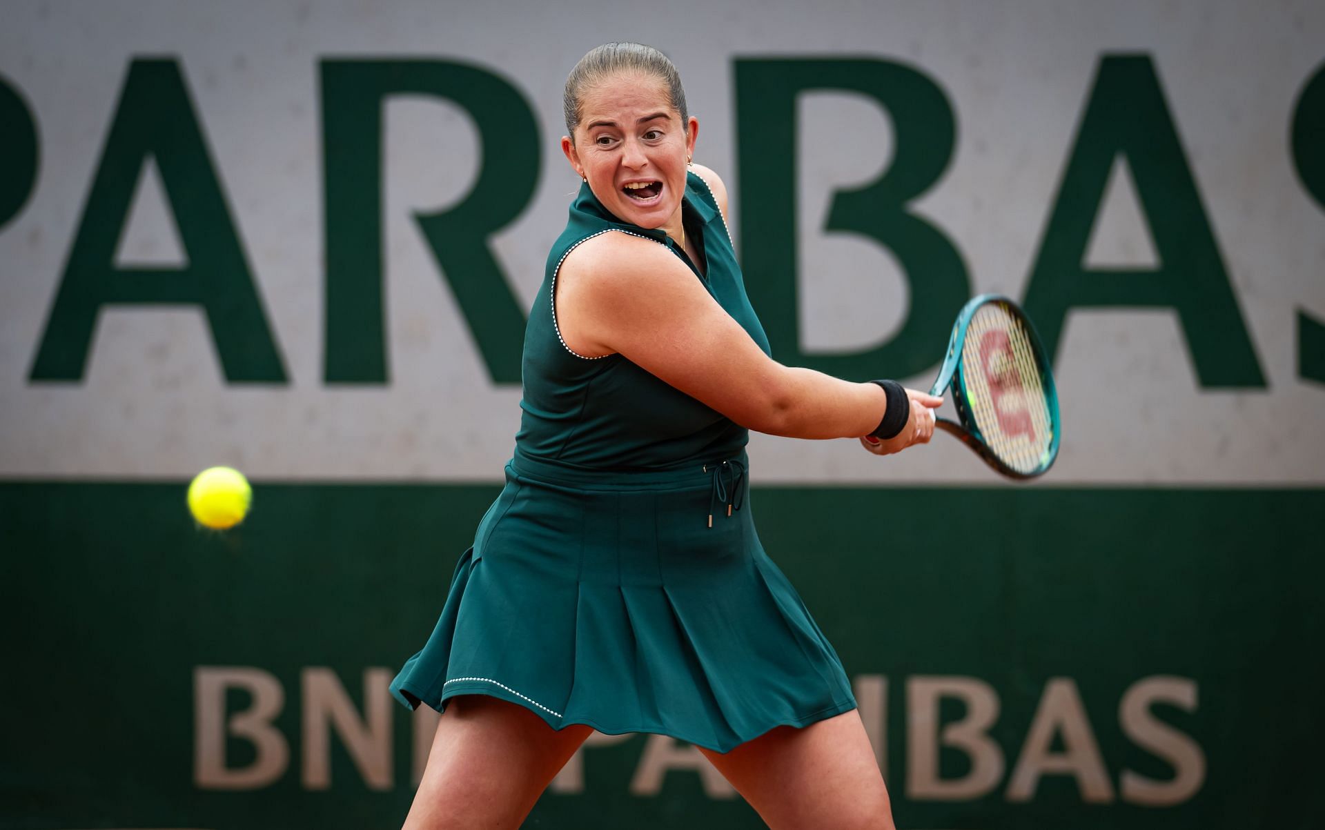 Jelena Ostapenko in action at the 2025 French Open (Source: Getty)